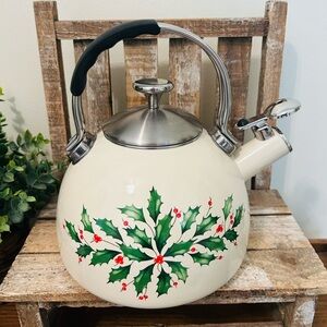 Vintage Lenox Holiday Tea Kettle 2.5 quart